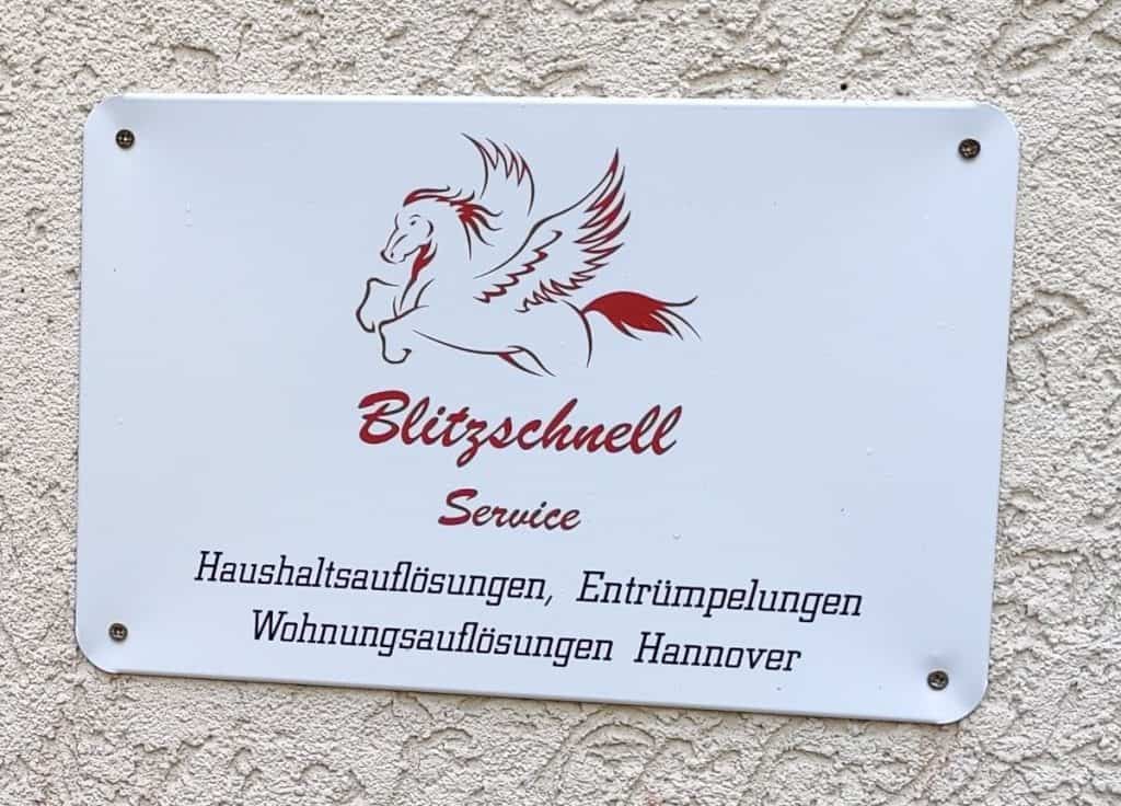 Firmenschild von Blitzschnell Service Hannover für Haushaltsauflösungen, Entrümplungen und Wohnungsauflösungen